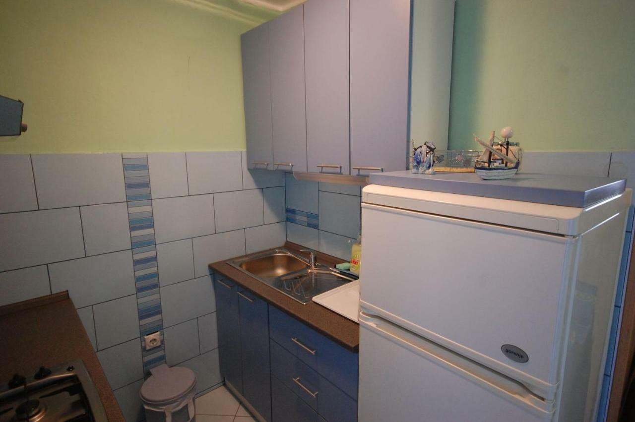 Apartments Juric By El-Pi Tours Нівице Екстер'єр фото