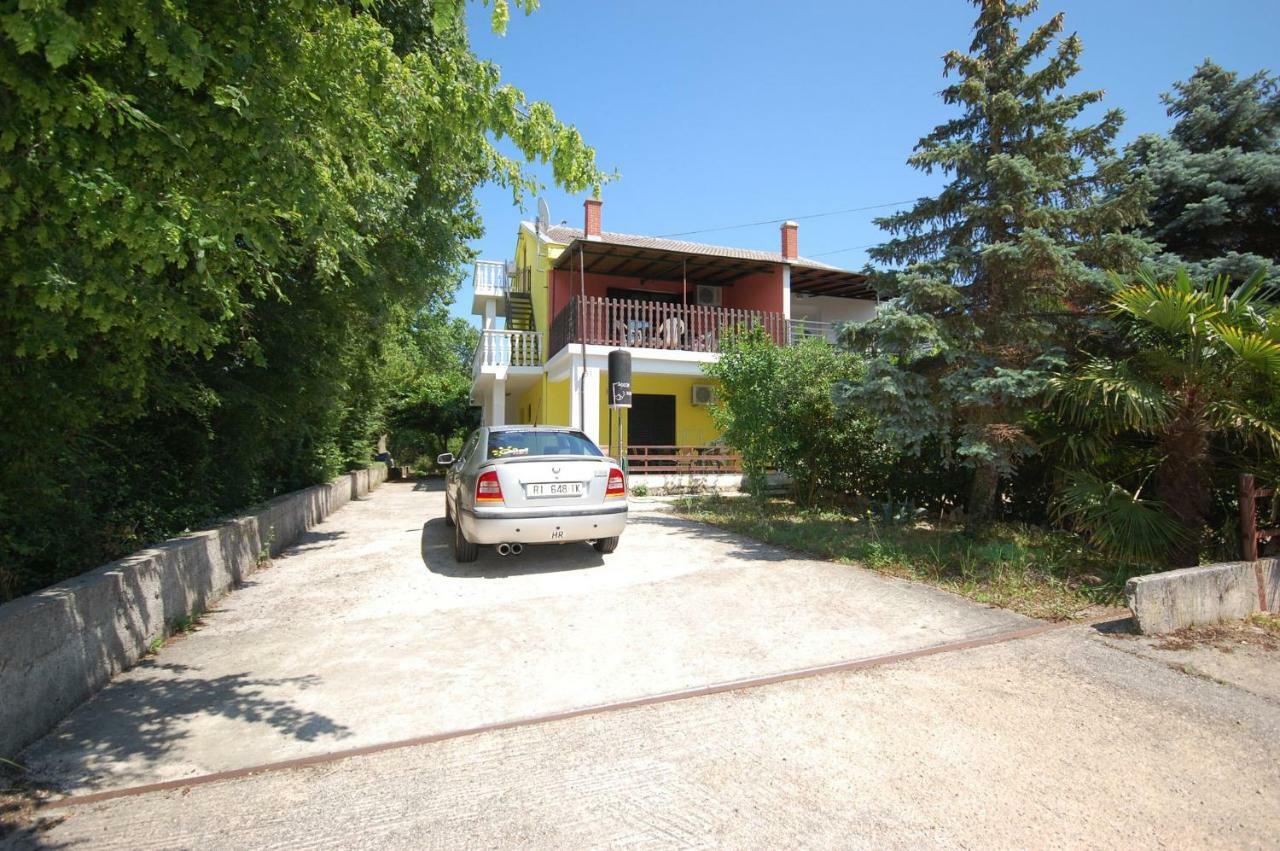 Apartments Juric By El-Pi Tours Нівице Екстер'єр фото