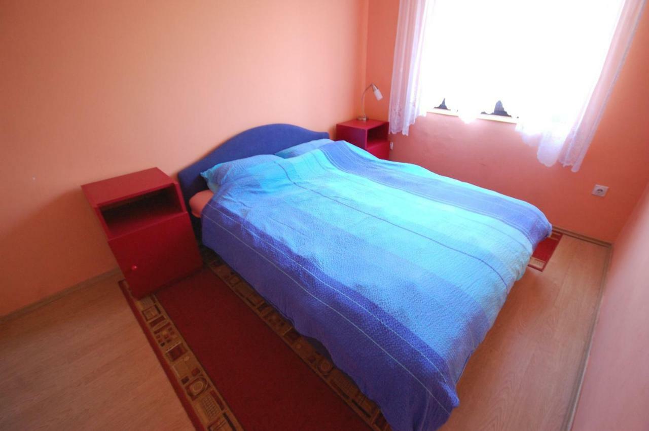 Apartments Juric By El-Pi Tours Нівице Екстер'єр фото